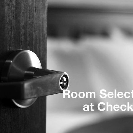 Hotel 7 Saisons Montreal Room photo