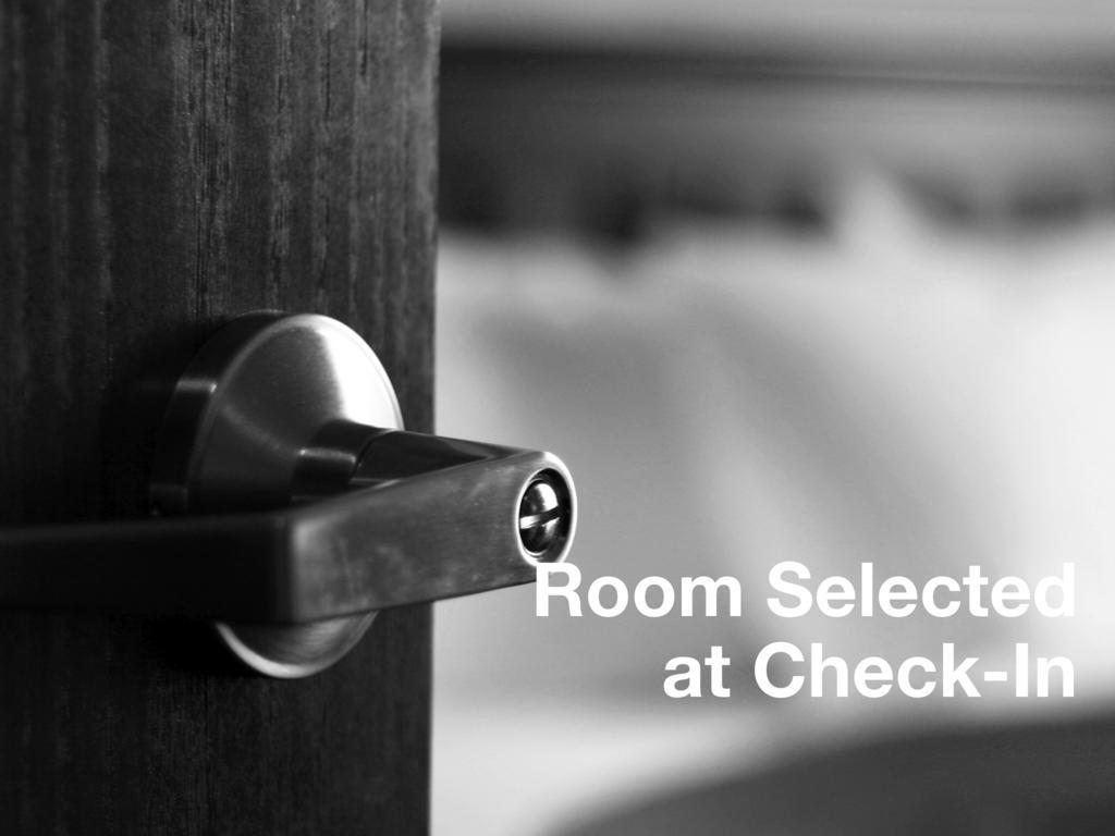Hotel 7 Saisons Montreal Room photo